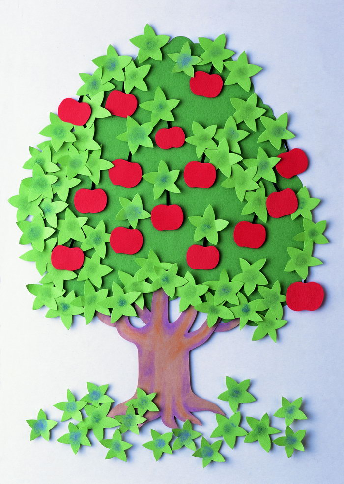 儿童彩纸剪贴画，硕果累累的苹果树
