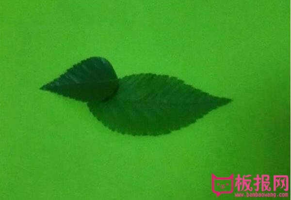 简单的儿童树叶贴画制作方法，飞翔的小鸟