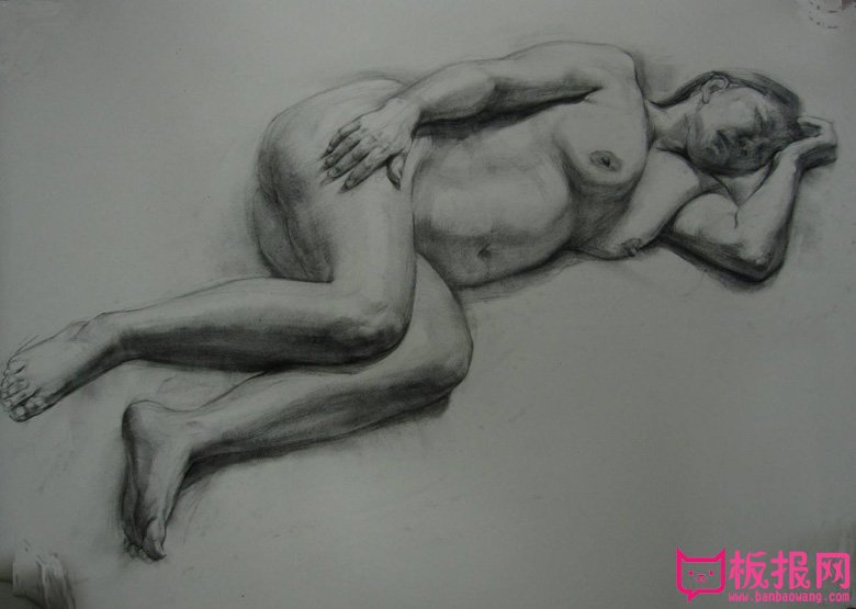 女人体写生素描，躺着的女人体素描图片
