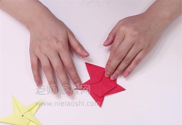 五角星折纸图片 五角星怎么折