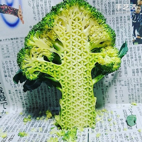 食物雕塑家Gaku将普通的水果蔬菜雕刻成艺术品