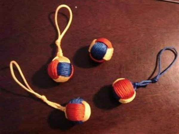名称:手工编织三色球图片三色球